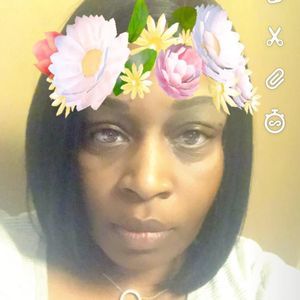 Meet your Posher, Zakia